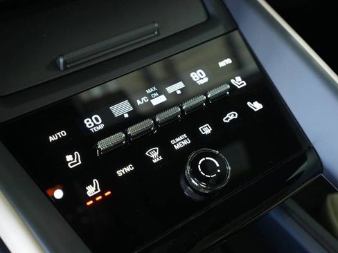 New 2026 Porsche Macan 4 Electric image 22