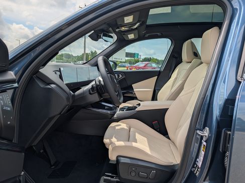 New 2026 BMW X3 xDrive30i w/ Convenience Package AWD/4WD image 5