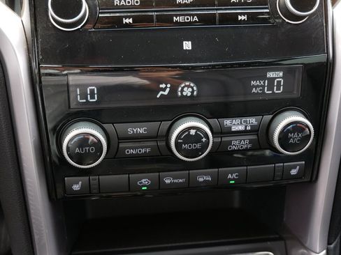 Used 2022 Subaru Ascent Limited w/ Technology Package AWD/4WD image 22