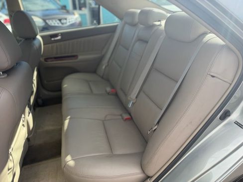 Used 2006 Toyota Camry XLE FWD image 9