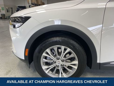 Used 2023 Buick Envision Preferred image 41