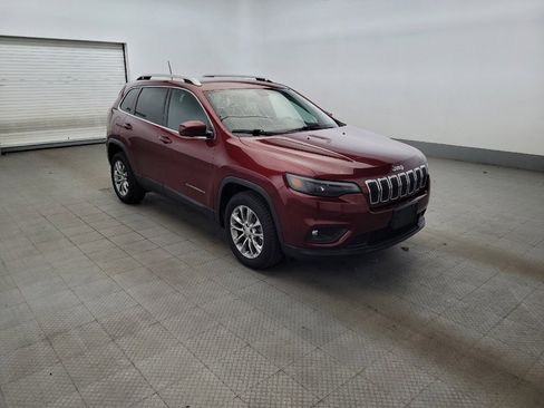 Used 2019 Jeep Cherokee Latitude Plus w/ Cold Weather Group FWD image 13