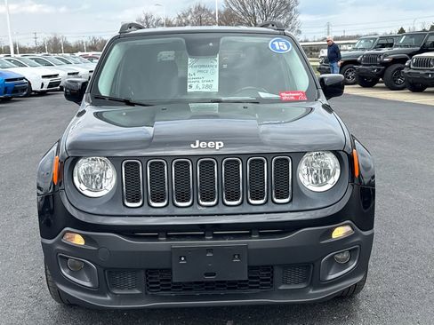 Used 2015 Jeep Renegade Latitude AWD/4WD image 8