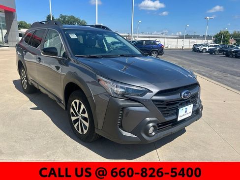 Used 2024 Subaru Outback Premium AWD/4WD image 4