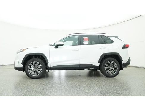 Used 2024 Toyota RAV4 Limited w/ Advanced Technology Package AWD/4WD image 25