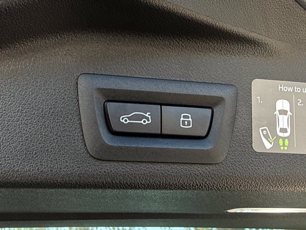 Used 2026 BMW X5 sDrive40i w/ Parking Assistance Package RWD image 16