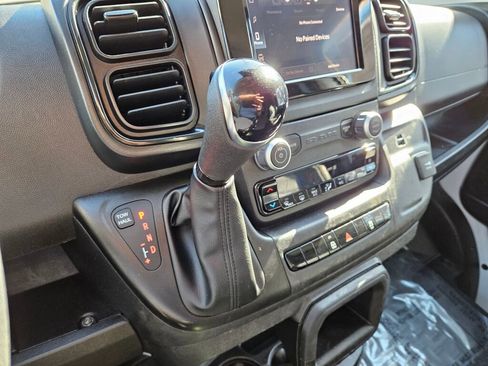 Used 2024 RAM ProMaster 2500 w/ Convenience Group FWD image 25