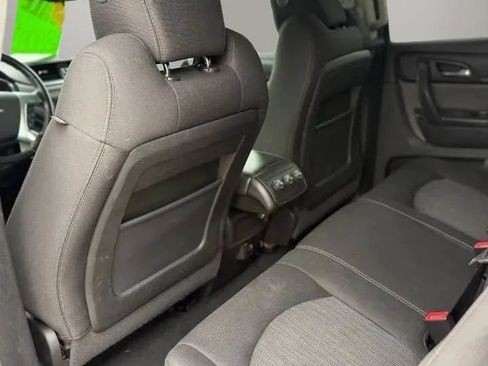 Used 2017 Chevrolet Traverse LT w/ Style and Technology Package AWD/4WD image 17