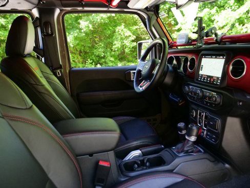 Used 2020 Jeep Gladiator Rubicon AWD/4WD image 46