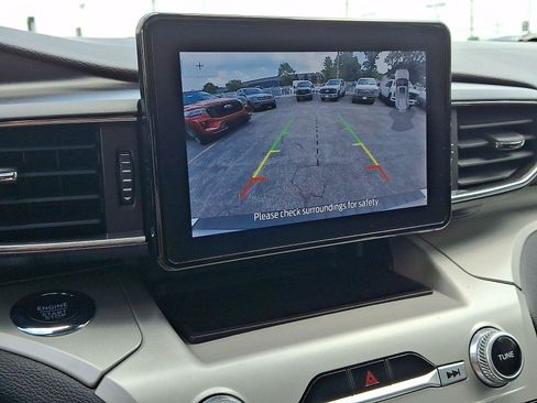 Certified 2023 Ford Explorer XLT w/ Equipment Group 202A AWD/4WD image 20