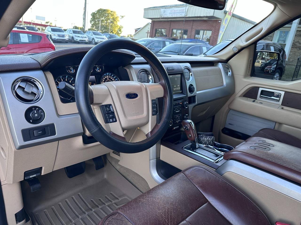 Used 2014 Ford F150 King Ranch w/ King Ranch Luxury Package AWD/4WD image 14