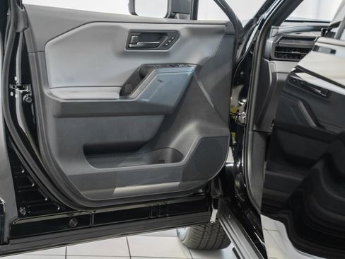 New 2026 Toyota RAV4 XSE AWD/4WD image 41