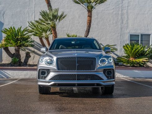 Used 2021 Bentley Bentayga Speed image 31