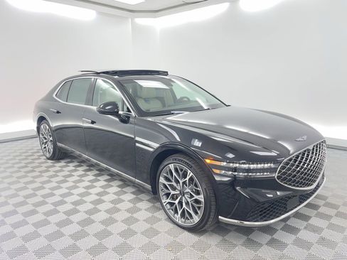 Used 2025 Genesis G90 3.5T image 13