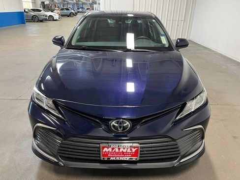 Used 2022 Toyota Camry LE FWD image 8