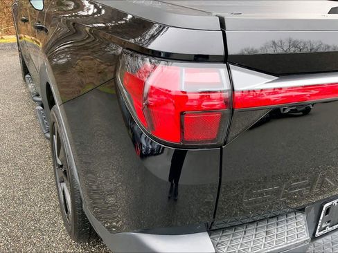 Used 2024 Hyundai Santa Cruz Night AWD/4WD image 40