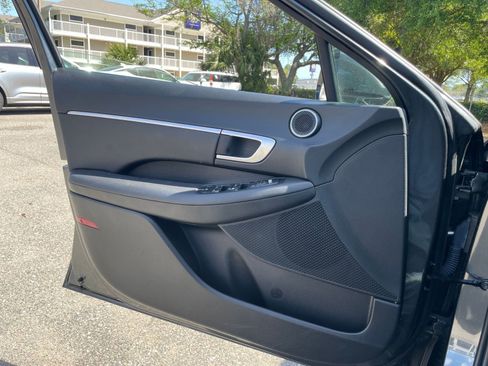 Used 2025 Hyundai Sonata SEL image 18