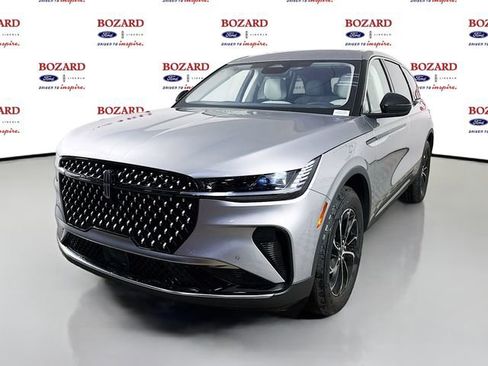 New 2026 Lincoln Nautilus Premier image 3