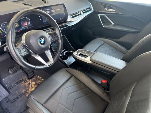 Used 2023 BMW X1 xDrive28i w/ Convenience Package AWD/4WD image 9