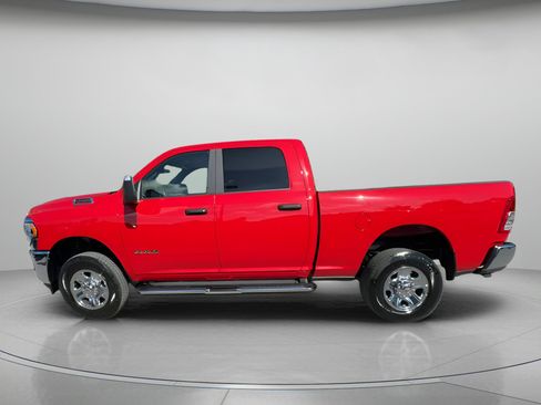 Used 2024 RAM 2500 Big Horn w/ Bed Utility Group image 16