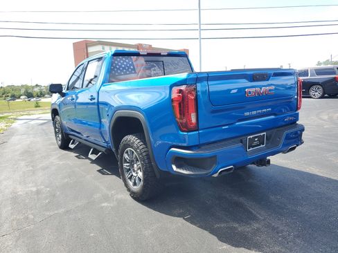 Used 2024 GMC Sierra 1500 AT4 w/ AT4 Preferred Package AWD/4WD image 2