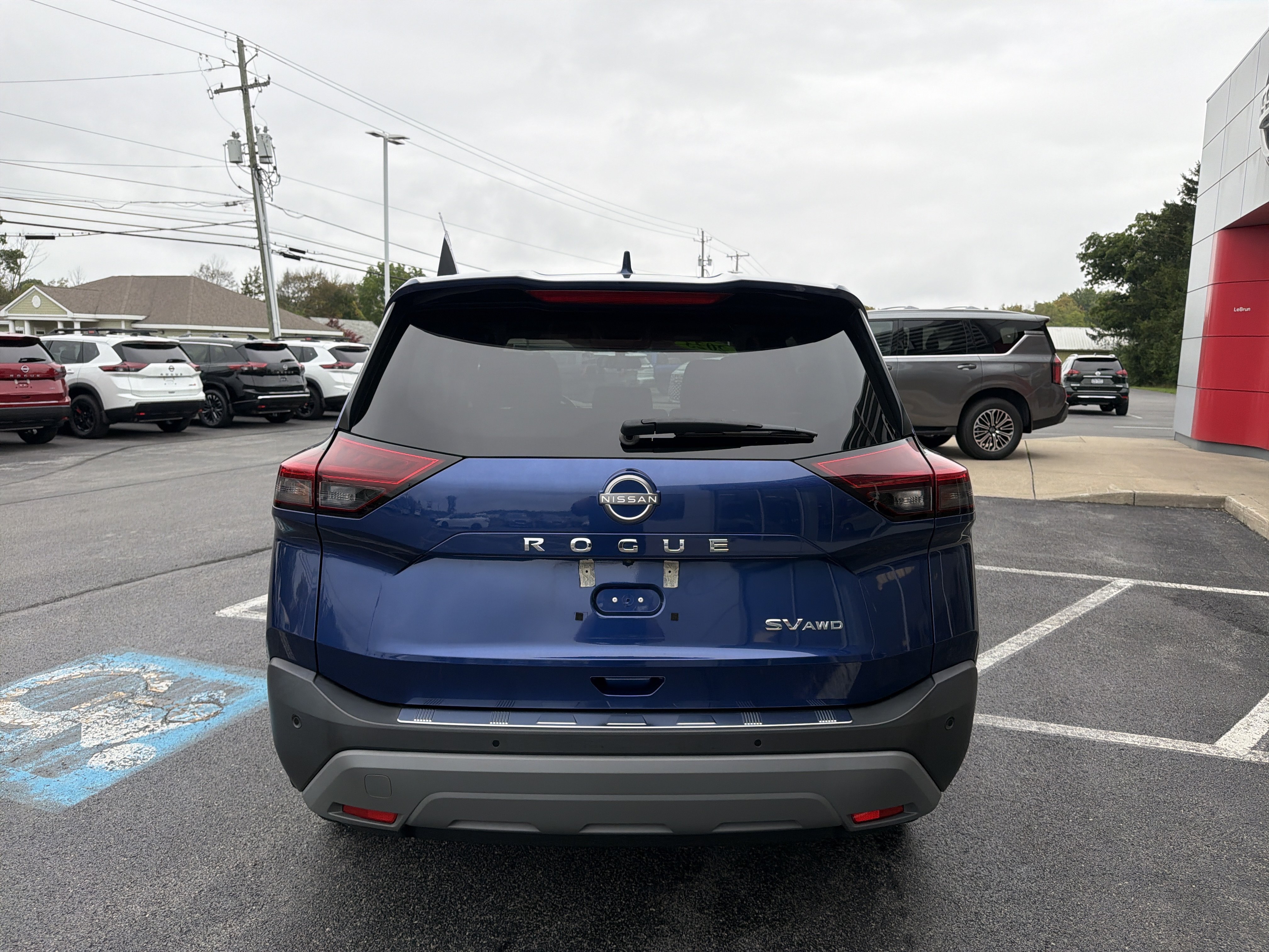 Certified 2023 Nissan Rogue SV AWD/4WD image 6