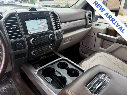 Used 2018 Ford F250 Platinum w/ Platinum Ultimate Package image 12