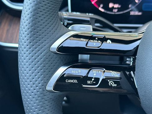 New 2025 Mercedes-Benz C 300 4MATIC Sedan image 25