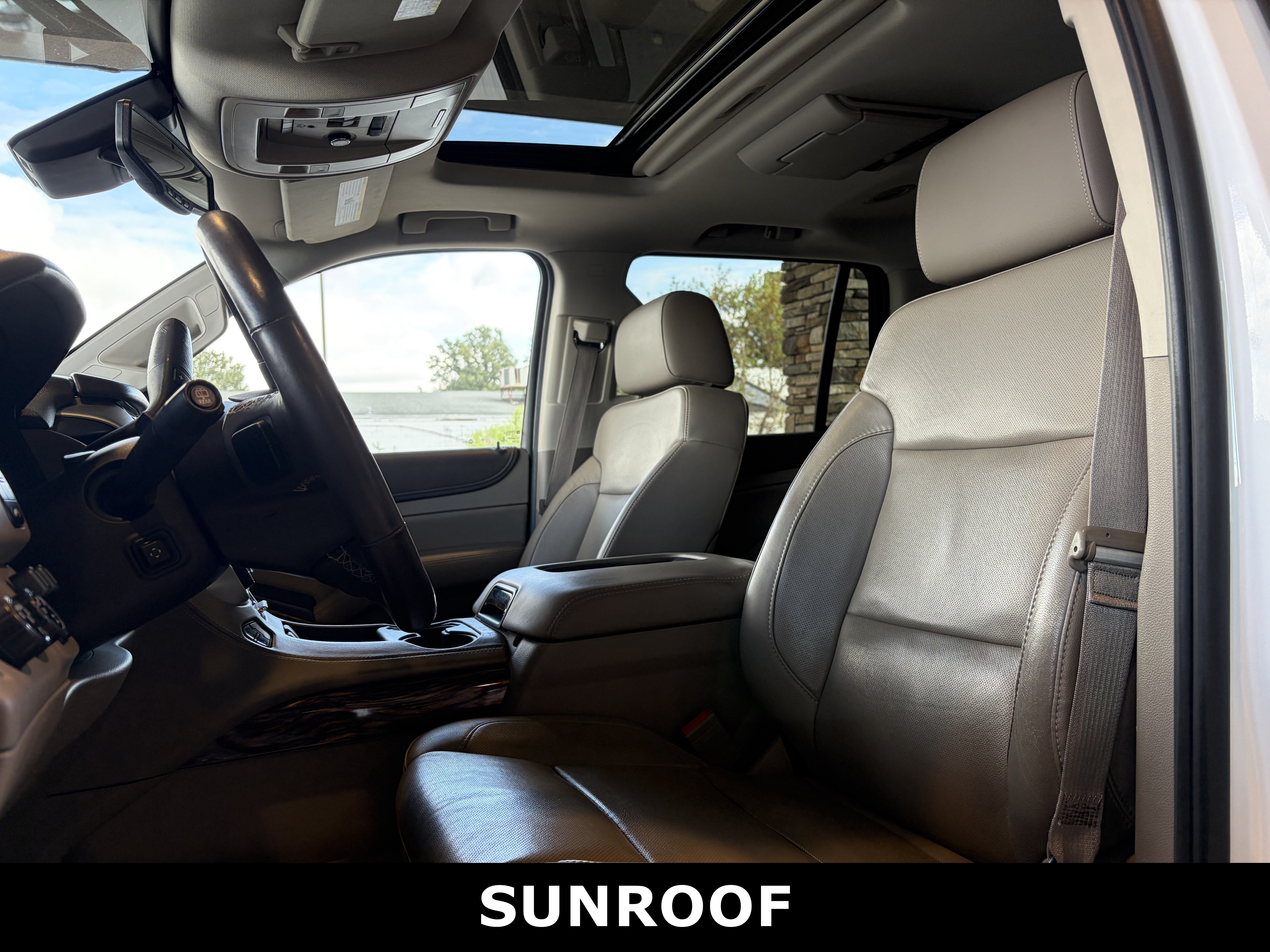 Used 2016 GMC Yukon SLT w/ Open Road Package AWD/4WD image 14