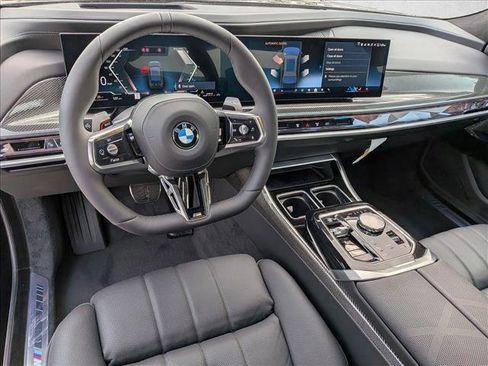 New 2026 BMW 760i xDrive image 3
