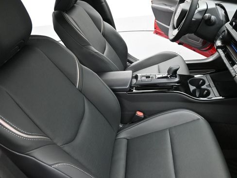 New 2026 Toyota Prius XLE image 11