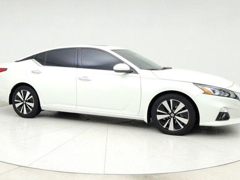 Used 2022 Nissan Altima 2.5 SL image 3