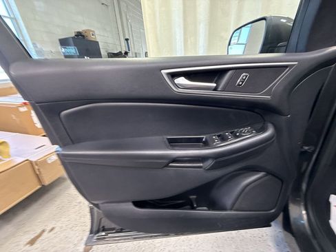 Used 2015 Ford Edge SEL w/ Equipment Group 201A AWD/4WD image 30