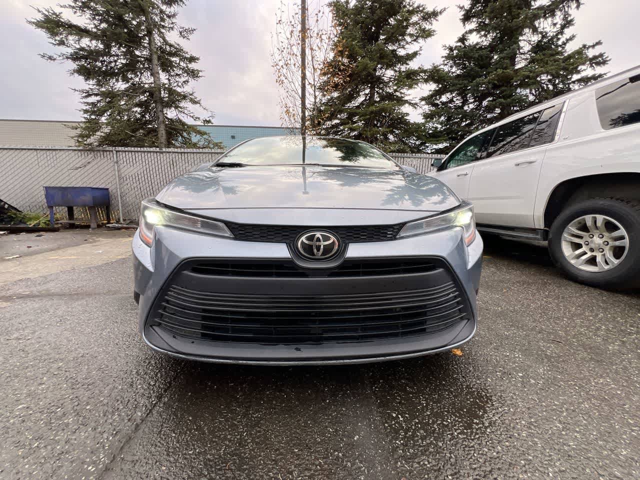 Used 2023 Toyota Corolla LE FWD image 29