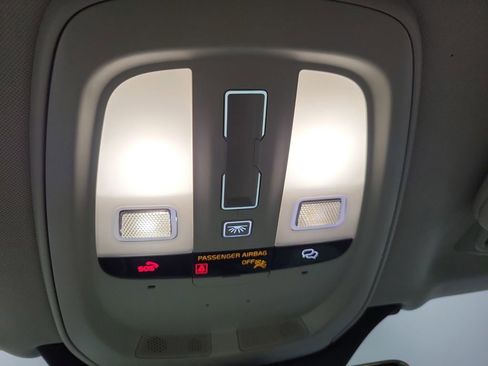 Used 2024 Volvo XC90 B6 Plus image 47