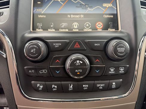 Used 2017 Jeep Grand Cherokee Overland w/ Jeep Active Safety Group AWD/4WD image 26