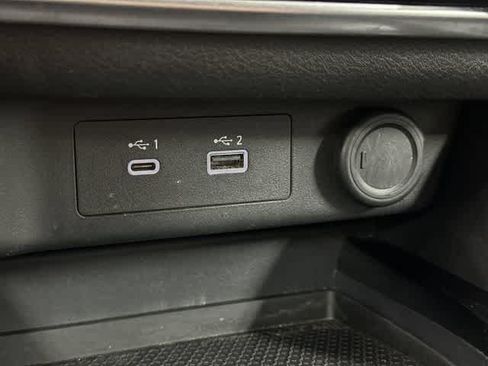 Used 2023 Nissan Rogue S FWD image 25