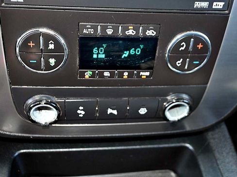 Used 2007 GMC Sierra 3500 SLT w/ Entertainment Package RWD image 38