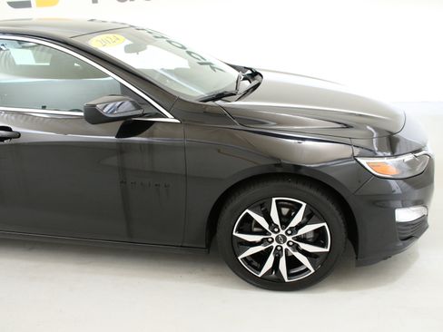Used 2024 Chevrolet Malibu RS w/ LPO, Floor Liner Package FWD image 11