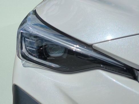 Used 2024 Subaru Crosstrek 2.5i Limited w/ Crosstrek Mirror Package AWD/4WD image 9