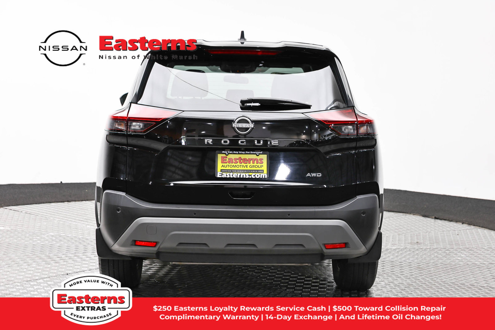 Used 2023 Nissan Rogue S AWD/4WD image 6