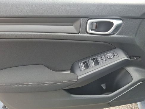 Used 2023 Honda Civic Sport image 12