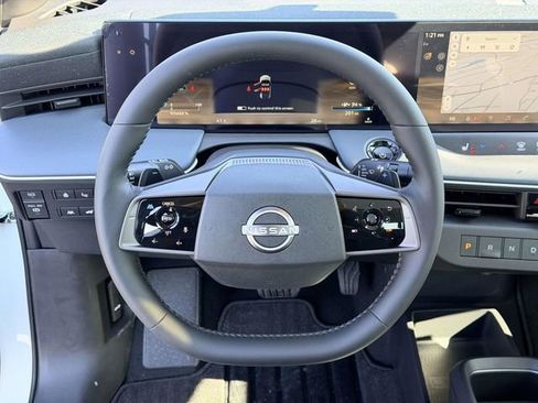 New 2026 Nissan Leaf Platinum+ w/ Cargo Package (Platinum+) FWD image 19