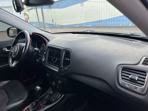 Used 2020 Jeep Compass Trailhawk image 29