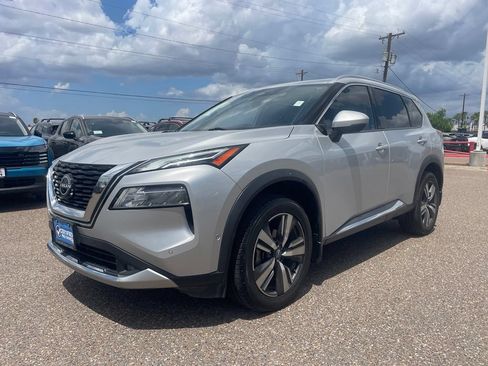 Used 2022 Nissan Rogue Platinum w/ Head-Up Display Package FWD image 3