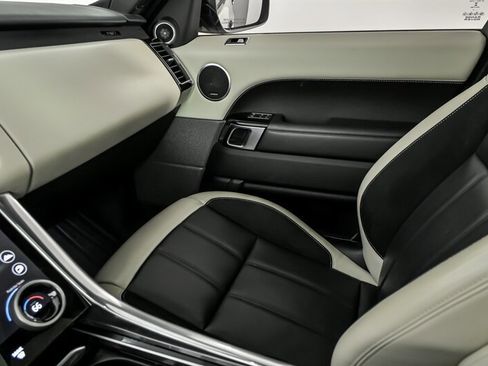 Used 2020 Land Rover Range Rover Sport HST image 38