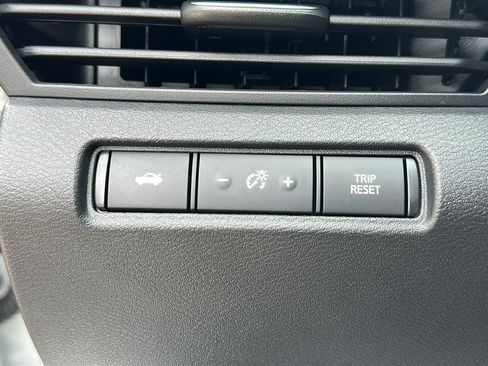 Certified 2024 Nissan Altima 2.5 SR FWD image 14