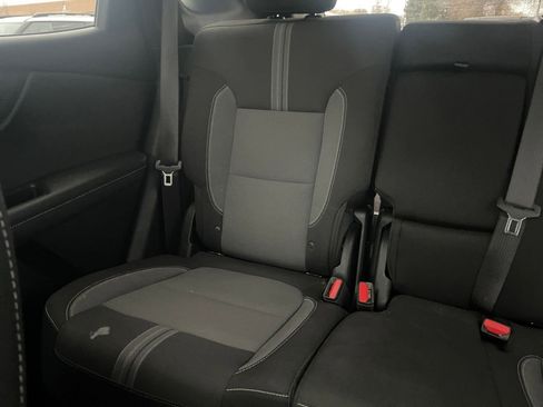 Used 2025 Chevrolet Blazer LT image 38