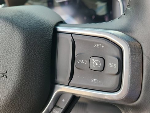 Used 2023 RAM 1500 Laramie AWD/4WD image 21