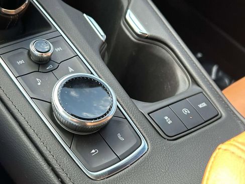 Certified 2023 Cadillac XT4 Premium Luxury w/ Enhanced Visibility Package image 39